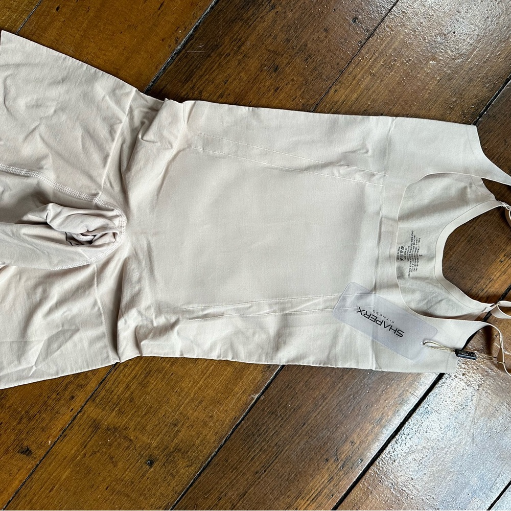 NWT Shaperx/Small - Picture 3 of 8
